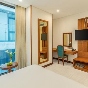 Deluxe Zimmer mit Kingsize-Bett